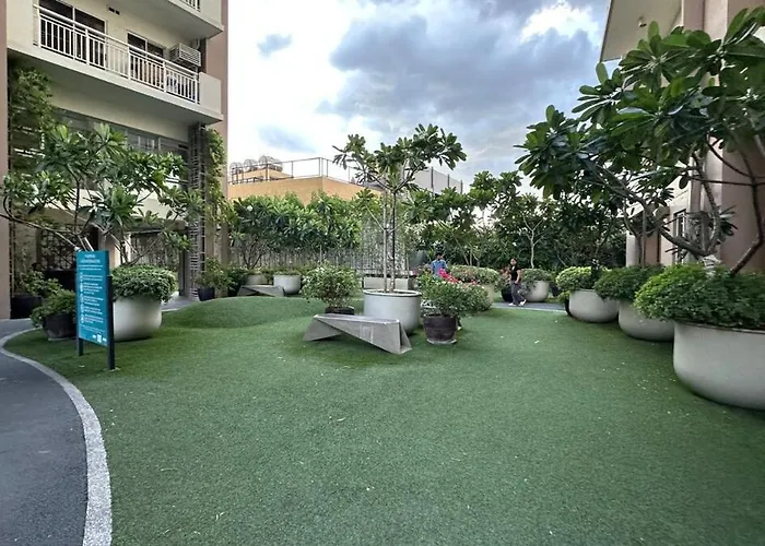 Apartment Cozy Qc With Karaoke Pool & Fast Wifi *
