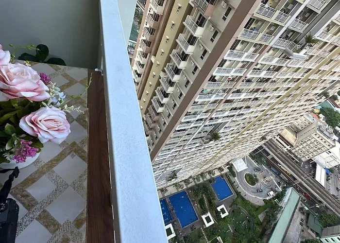 Cozy Qc With Karaoke Pool & Fast Wifi *
