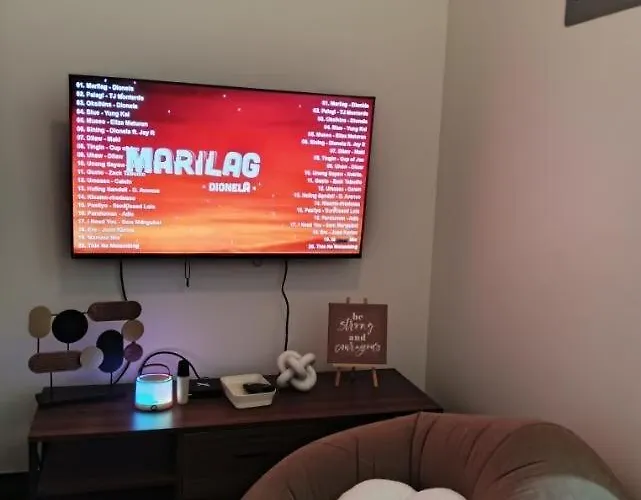 Cozy Qc With Karaoke Pool & Fast Wifi * Manila