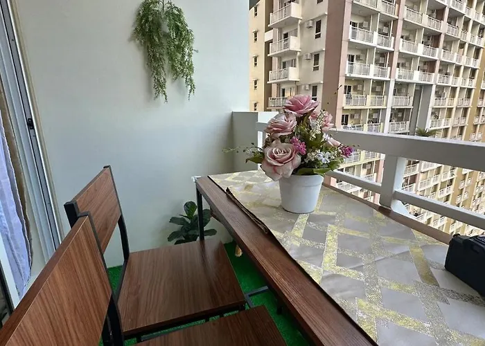Apartment Cozy Qc With Karaoke Pool & Fast Wifi Manila
